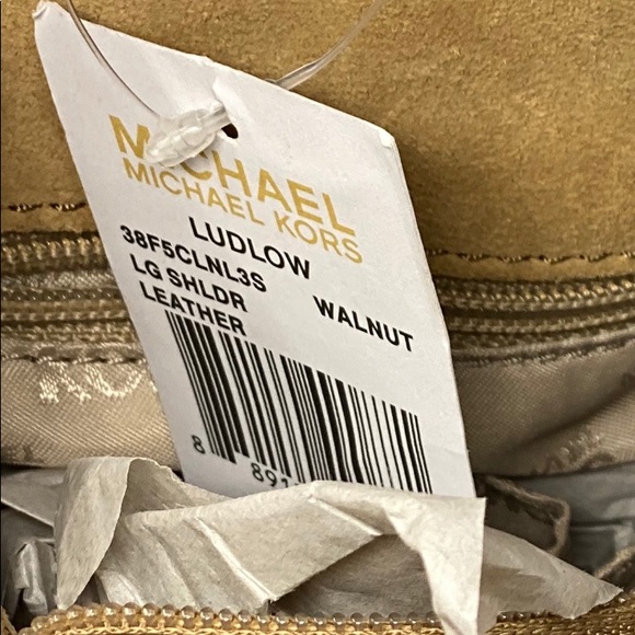 Michael Kors Ludlow Large Beige/Brown Shoulder Bag - Picture 6 of 6